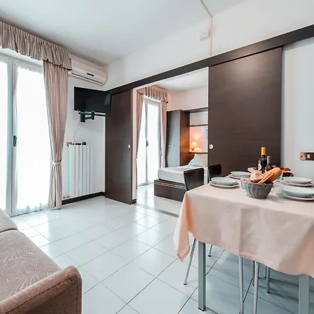 Lägenhet Tastefully Furnished Studio At Just 1 5 Km From The Sea *