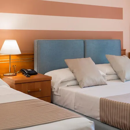 Lägenhet Tastefully Furnished Studio At Just 1 5 Km From The Sea *