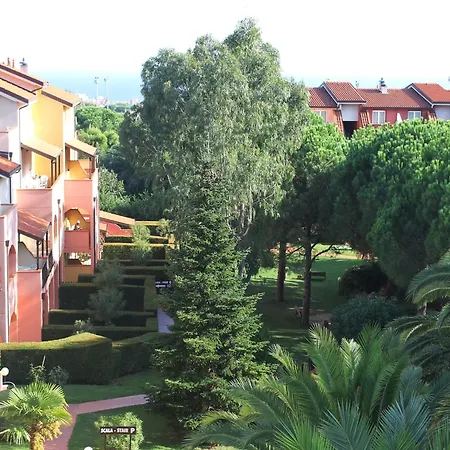 Lägenhet Tastefully Furnished Studio At Just 1 5 Km From The Sea