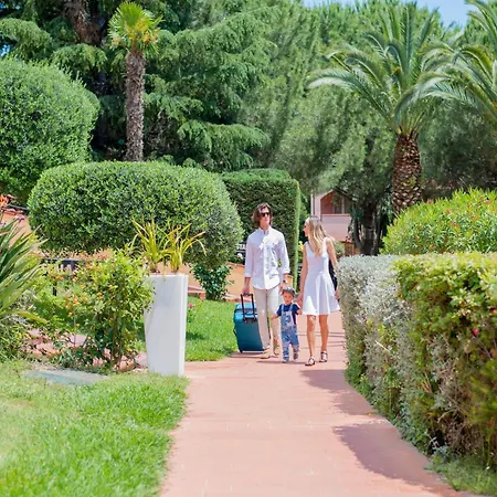 Tastefully Furnished Studio At Just 1 5 Km From The Sea Appartement *